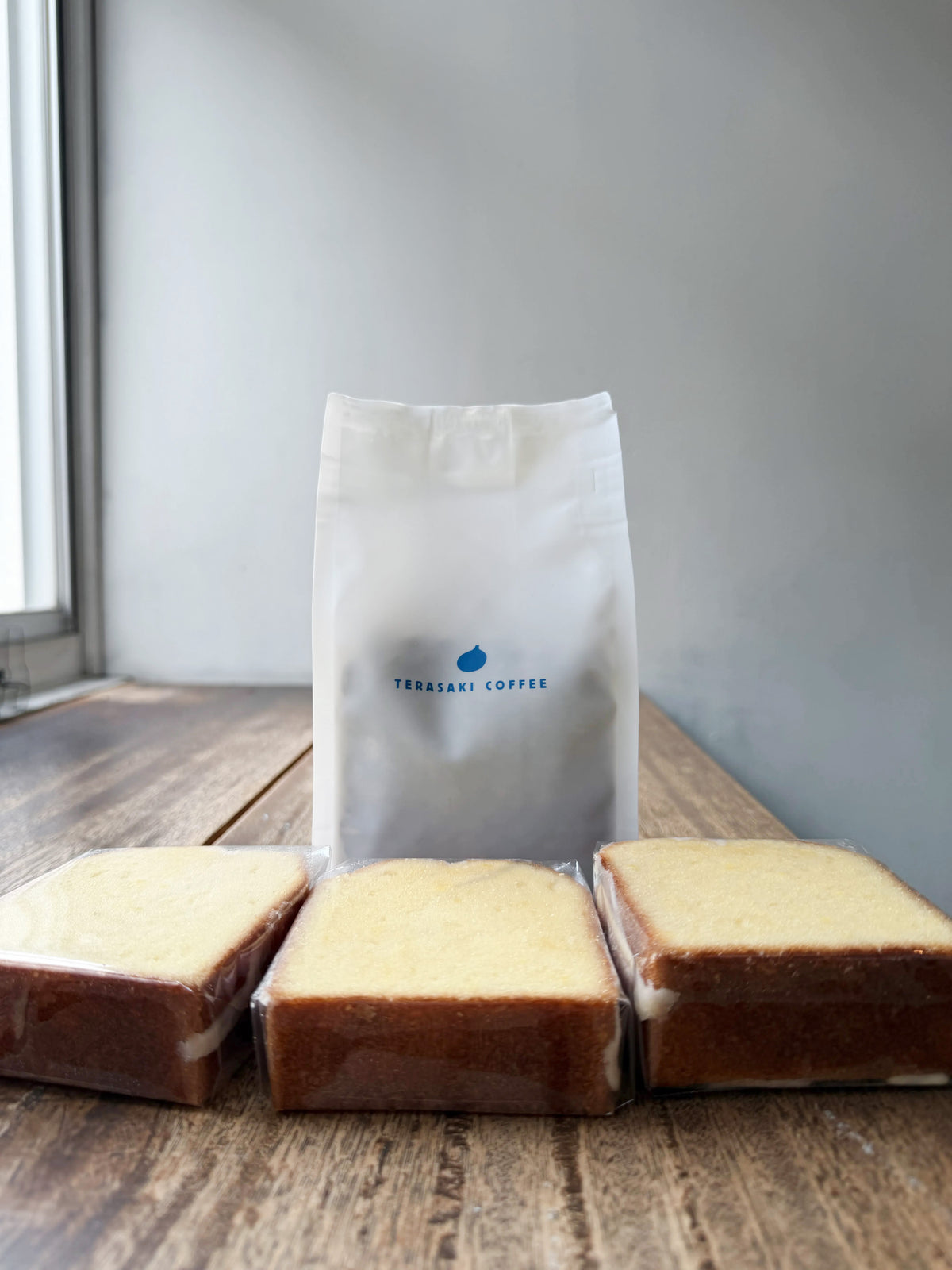 Kenya Coffee & Lemon Cake Set